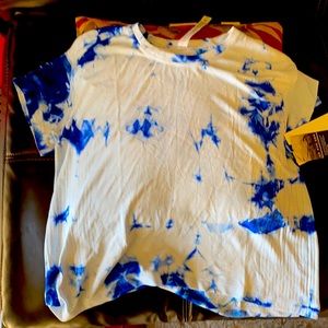 Train to be short sleeve